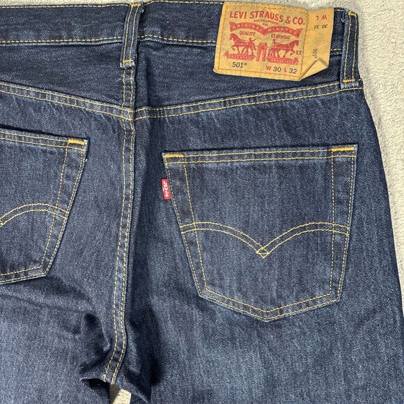 Levi’s 501 Jeans Men’s Fit 31x31 Button Fly Dark Wash No Fade Raw Denim Blank - Picture 13 of 14